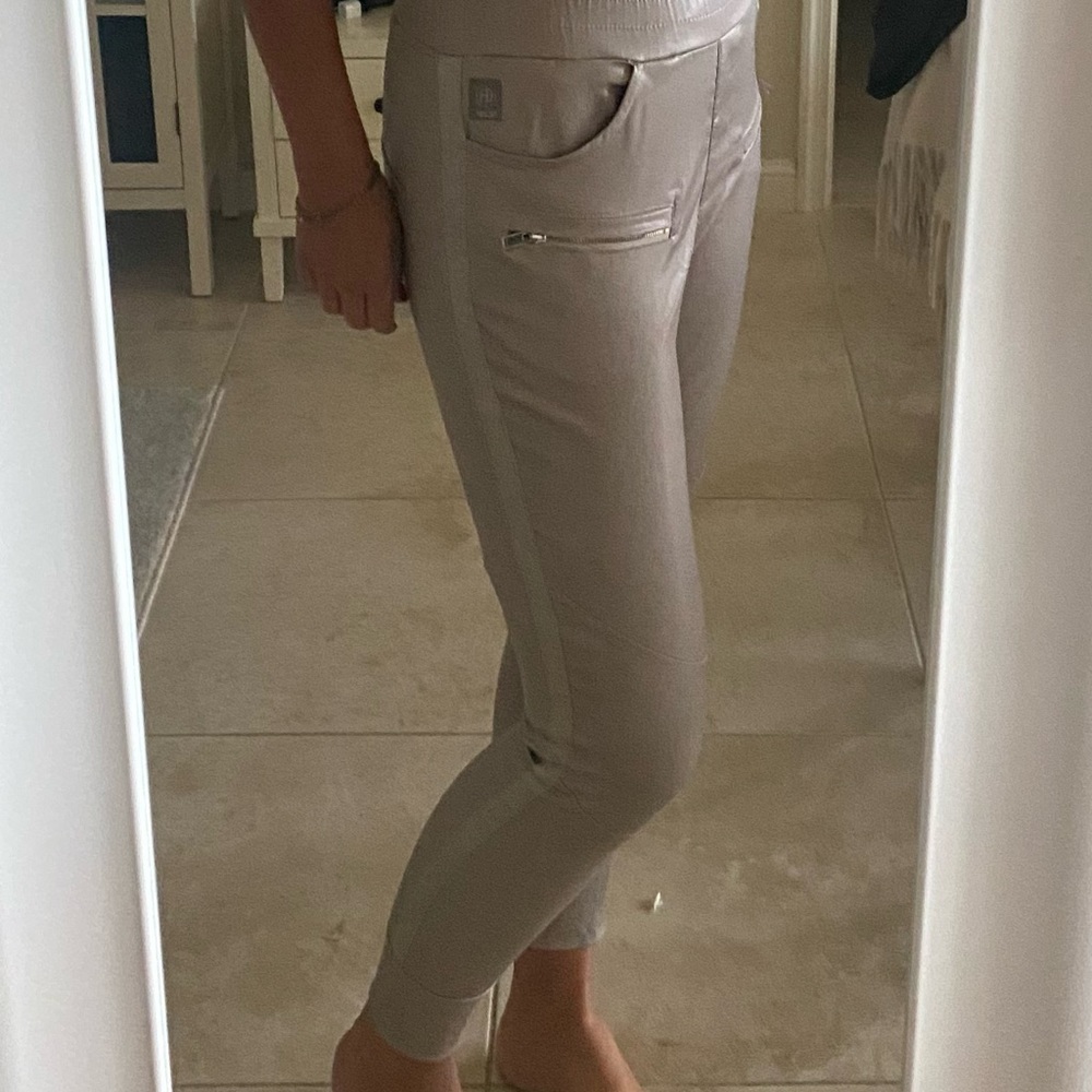Elias Rumelis  JOGGER